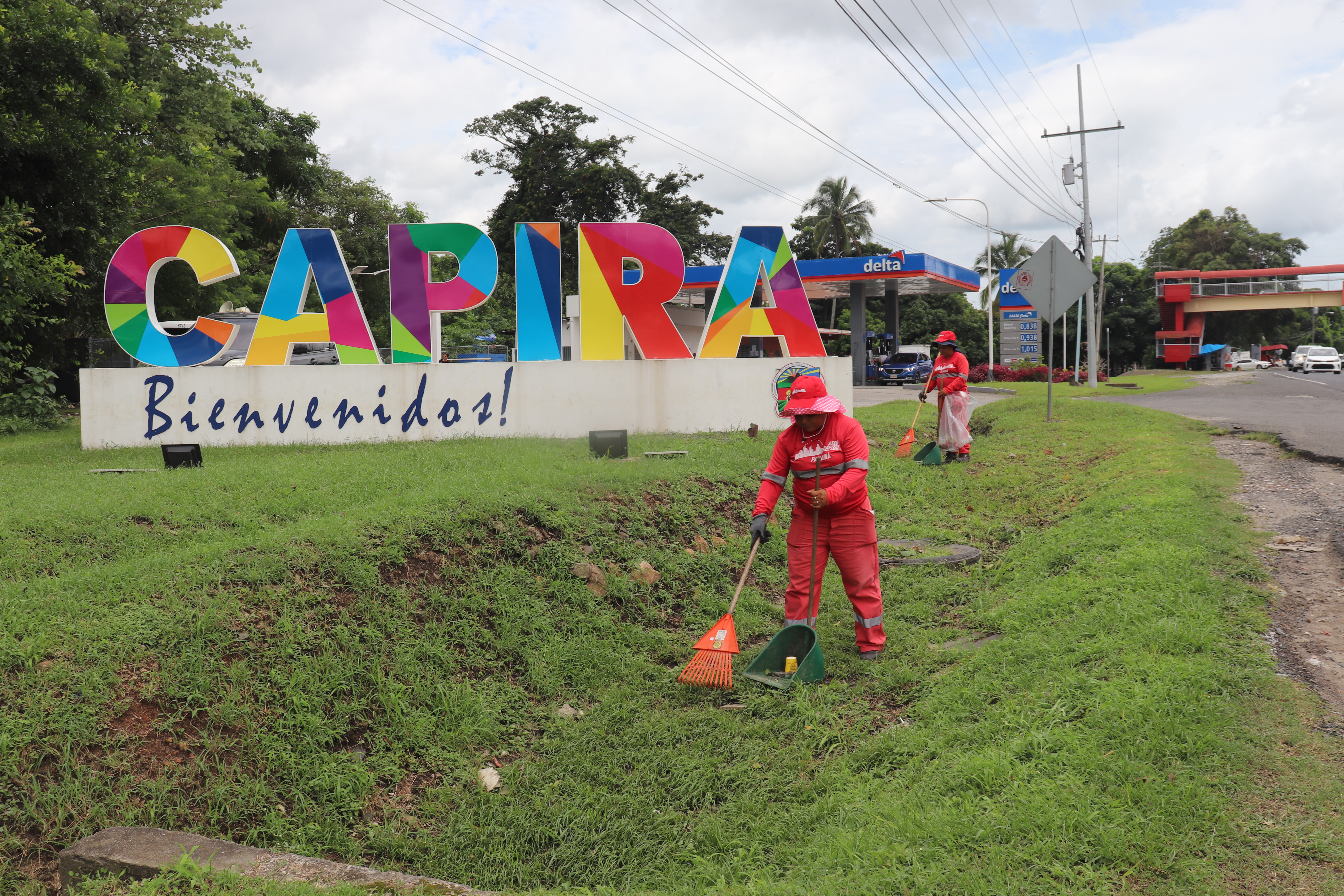 Camión recolector de Aseo Capital en Capira